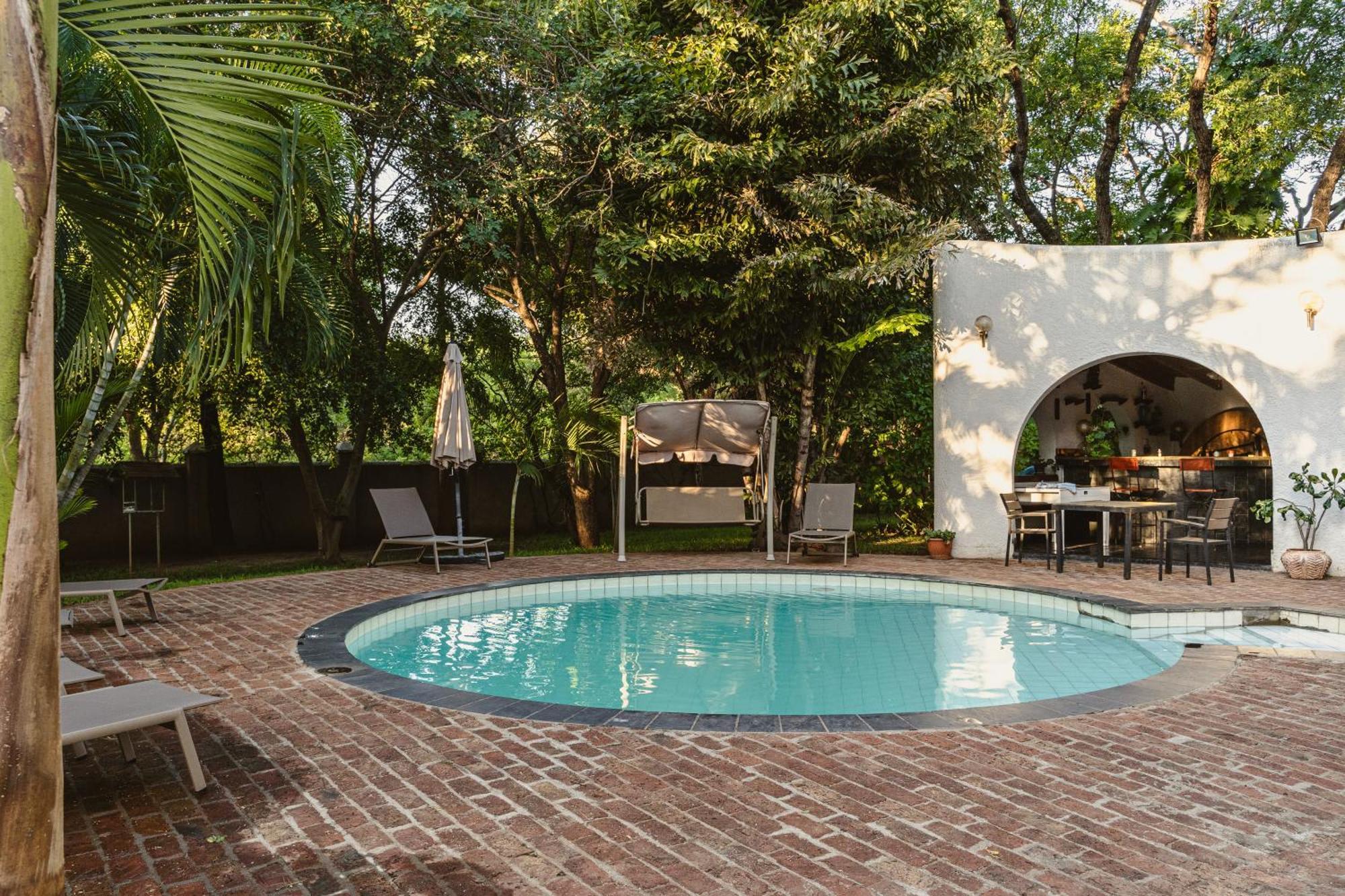 Jacaranda Lodge Водопад Виктория Экстерьер фото