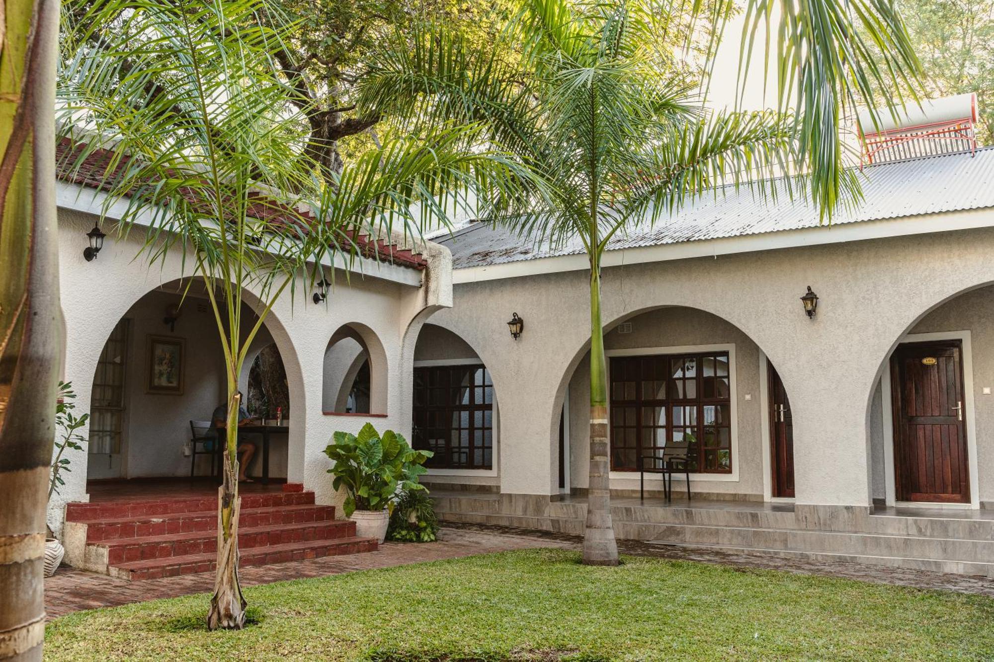Jacaranda Lodge Водопад Виктория Экстерьер фото